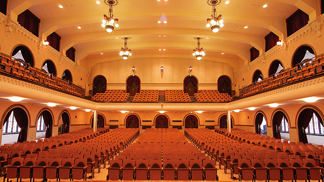 Hitotsubashi University Business school img02